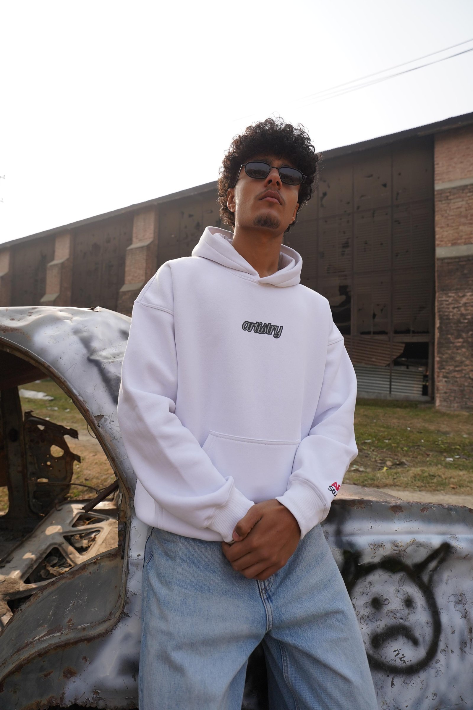 Relentless Passion Hoodie – White